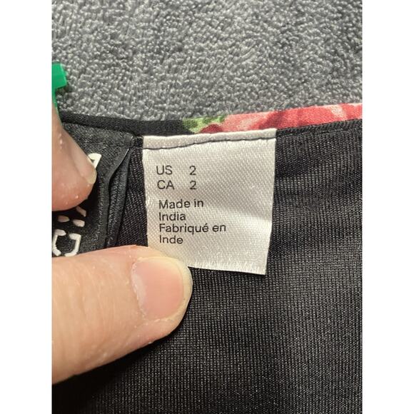 Divided H&M Blouse Woman’s Sz 2 Black Floral Whimsy Goth Romantic Peplum Babydol - Picture 5 of 9